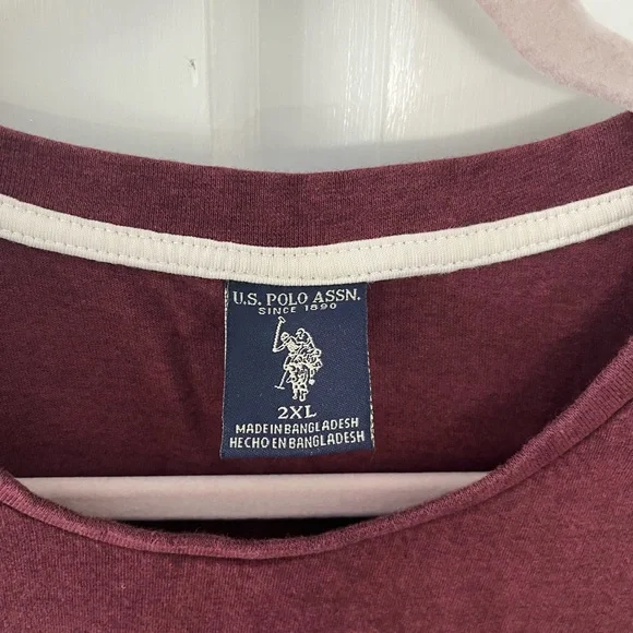 ๐Free with Purchase!๐ US Polo Burgundy Long Sleeve Tshirt size XXL - Picture 3 of 5